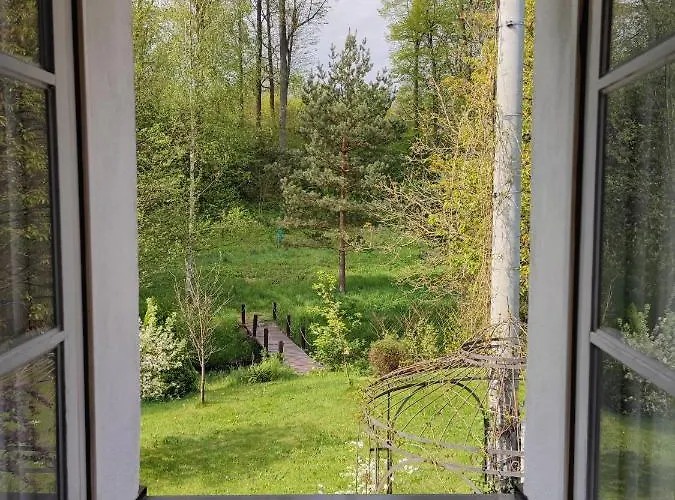 Lusatia Farm Oda ve Kahvaltı 3*